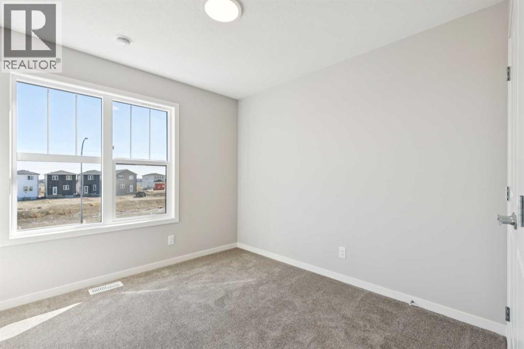 Single Family House for Sale in  Hotchkiss Drive SE Hotchkiss Calgary 