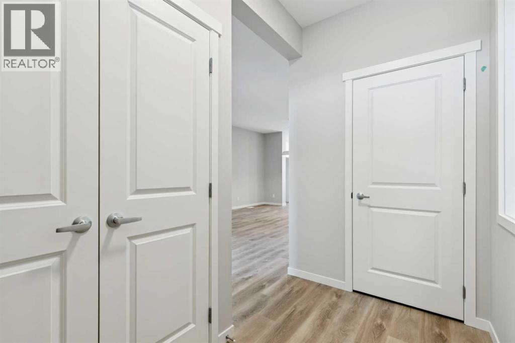 Single Family House for Sale in  Hotchkiss Drive SE Hotchkiss Calgary 