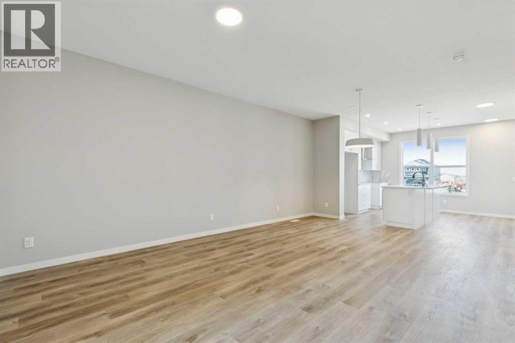 Single Family House for Sale in  Hotchkiss Drive SE Hotchkiss Calgary 