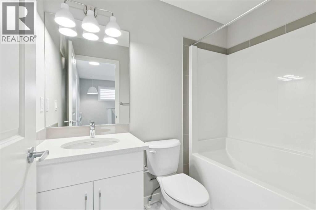 Single Family House for Sale in  Hotchkiss Drive SE Hotchkiss Calgary 