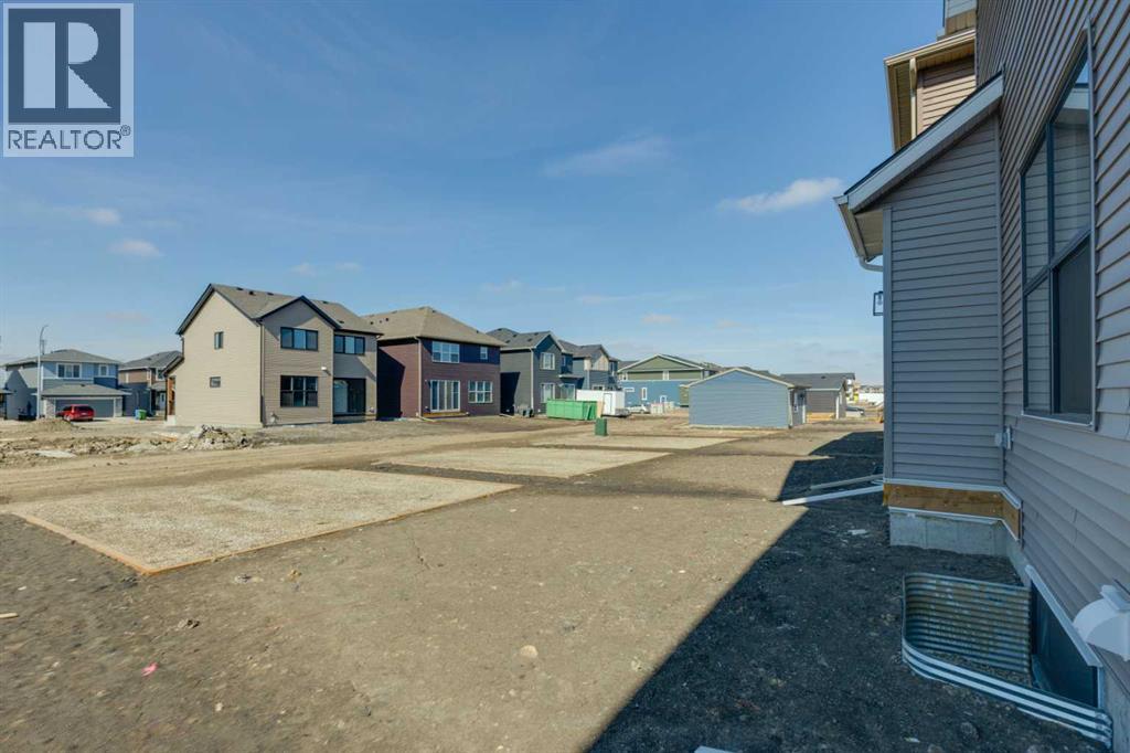 Single Family House for Sale in  Hotchkiss Drive SE Hotchkiss Calgary 