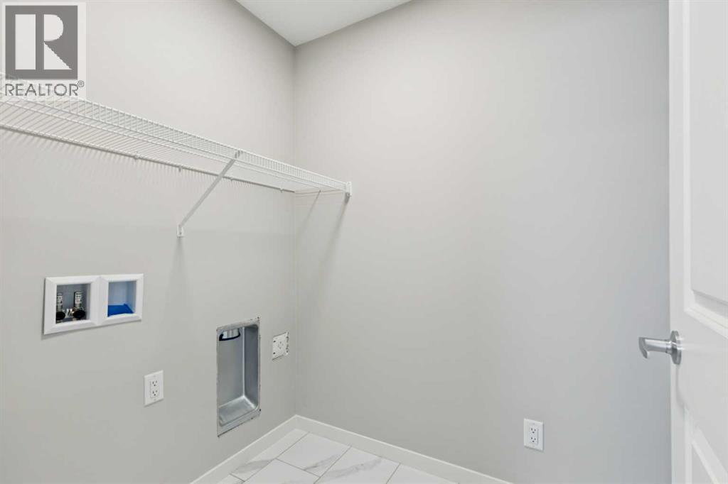 Single Family House for Sale in  Hotchkiss Drive SE Hotchkiss Calgary 