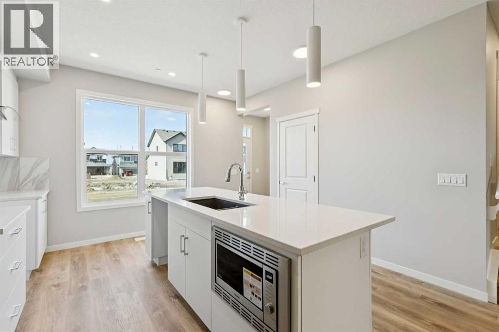 Single Family House for Sale in  Hotchkiss Drive SE Hotchkiss Calgary 