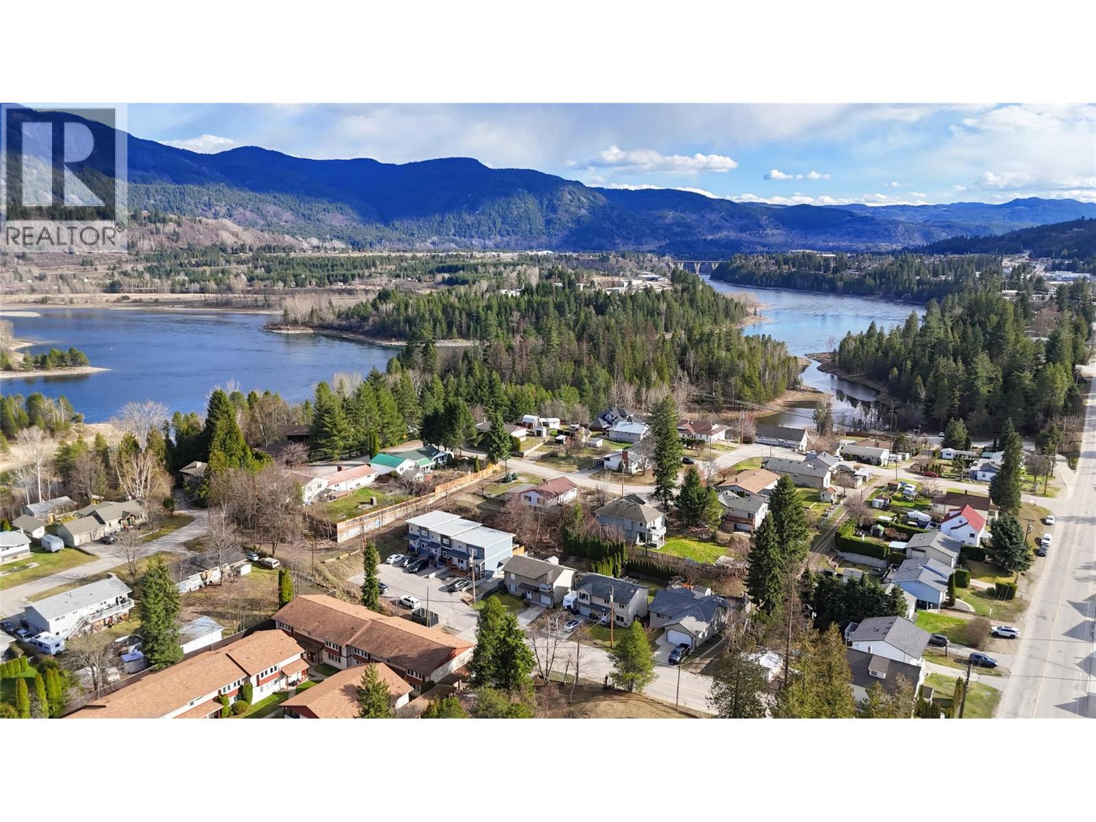  644 8th Street, Castlegar