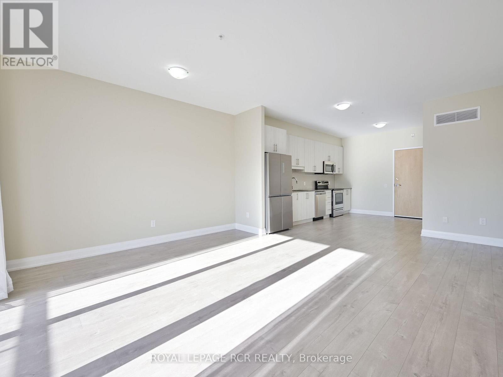 #502 64 QUEEN STREET S - 14