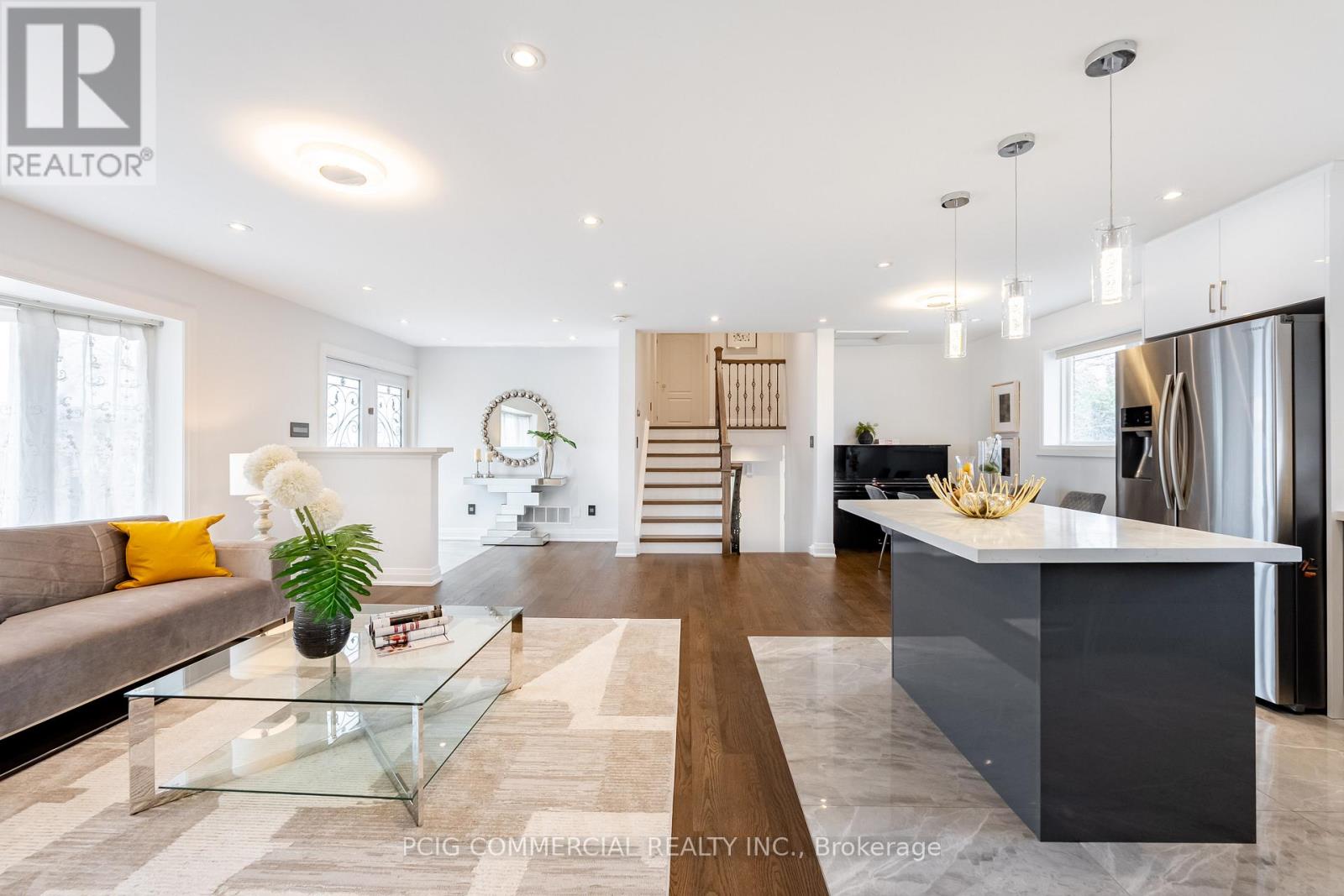 84 LINCOLN GREEN DRIVE - 15