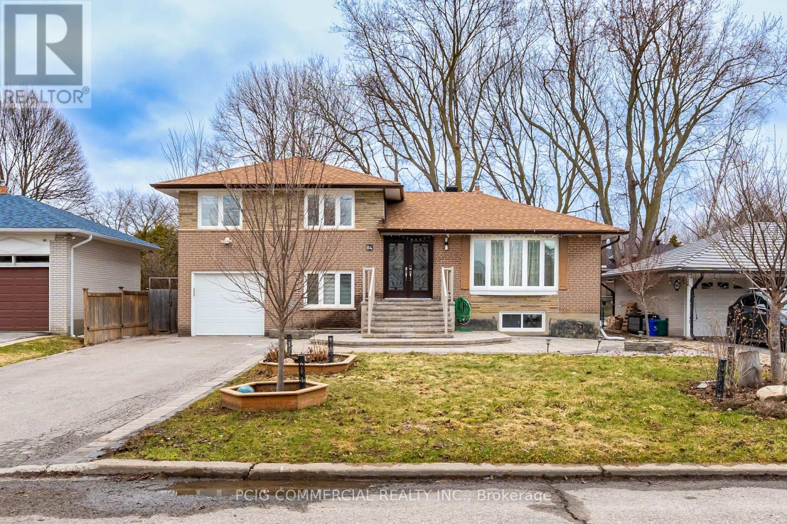 84 LINCOLN GREEN DRIVE - Image 2