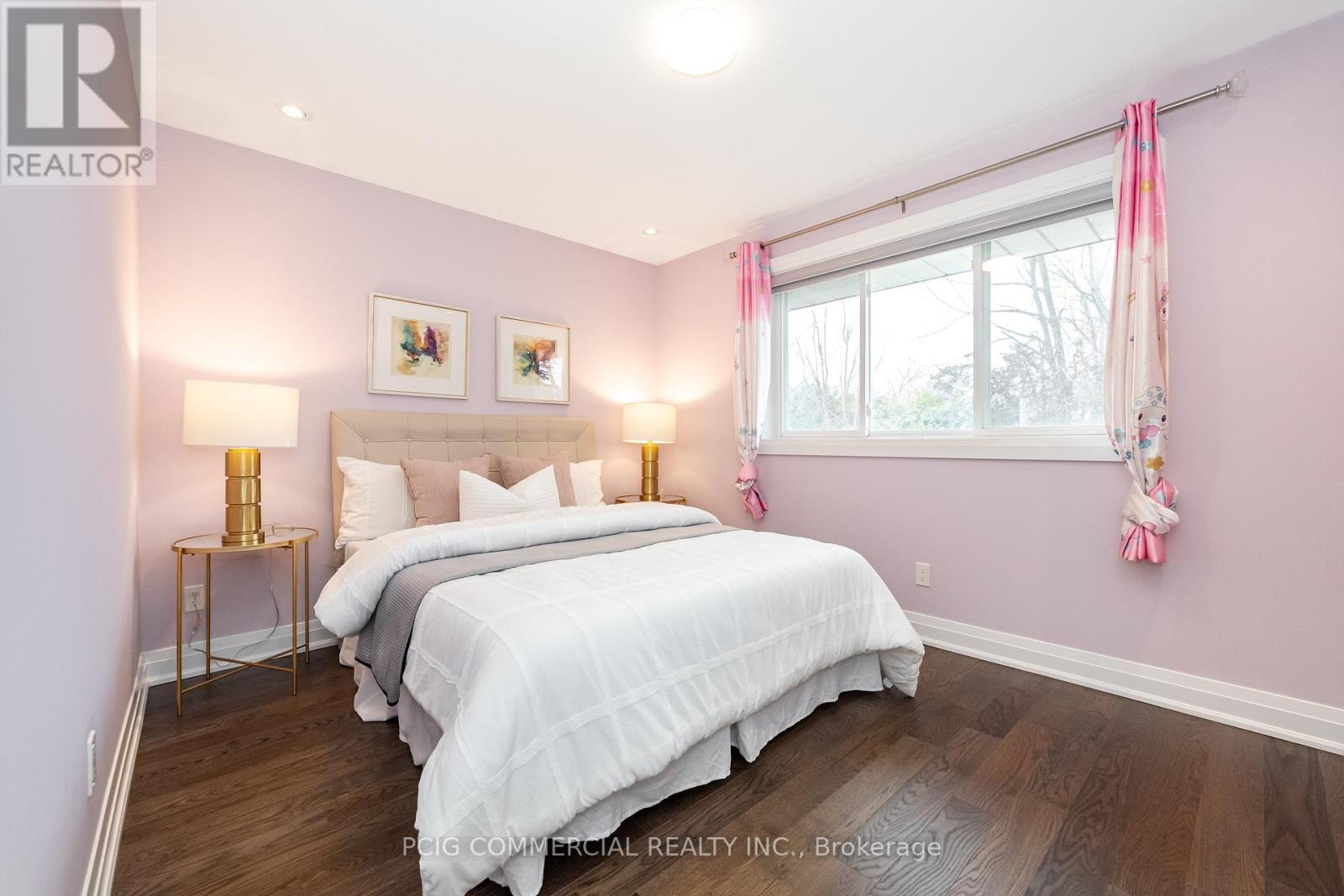 84 LINCOLN GREEN DRIVE - 28