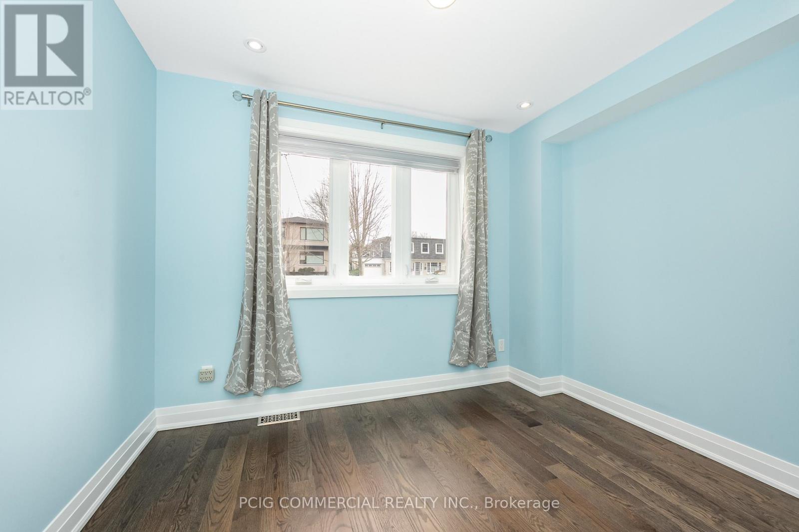 84 LINCOLN GREEN DRIVE - 41