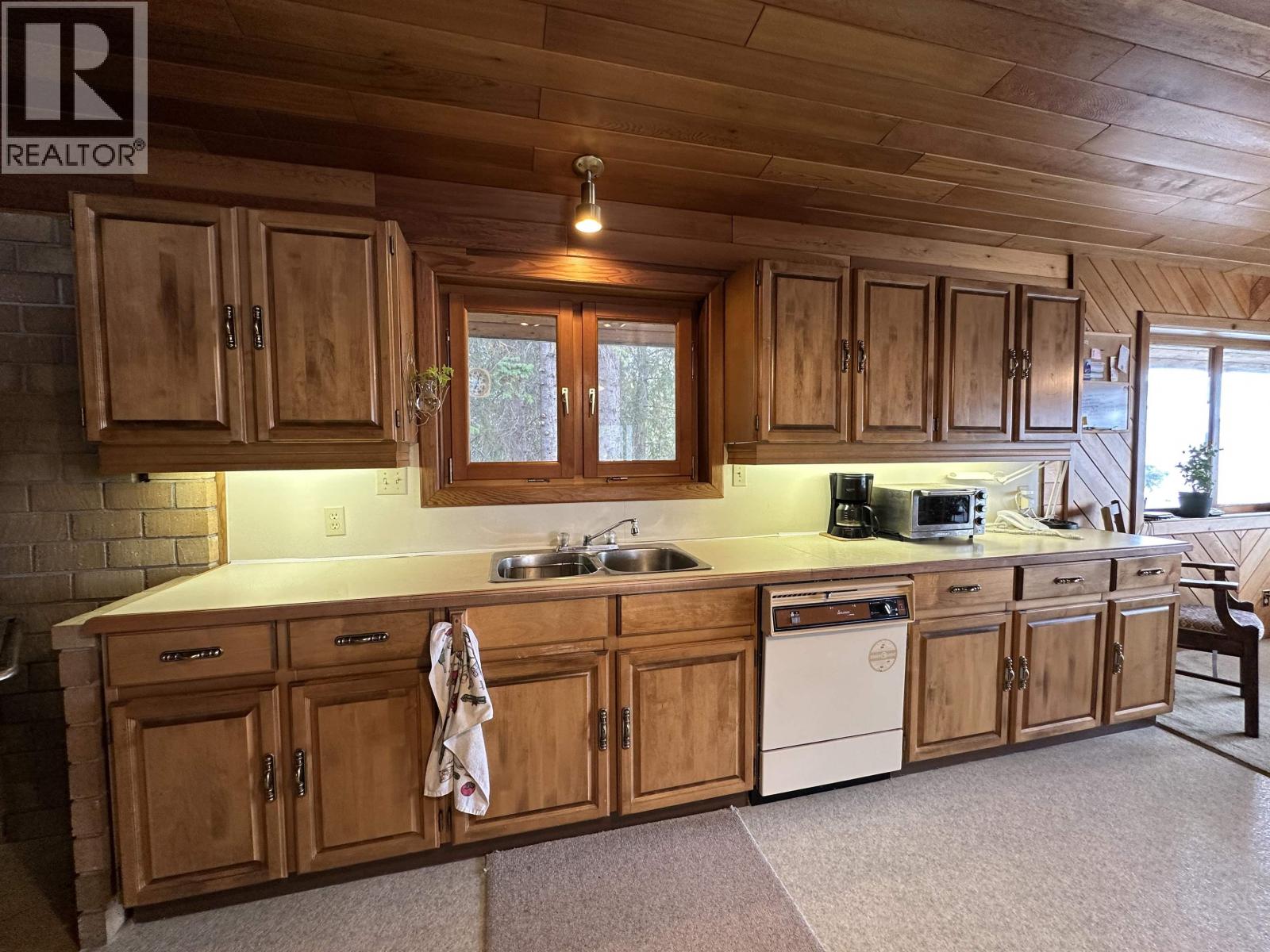 7477 GREENALL ROAD - 17