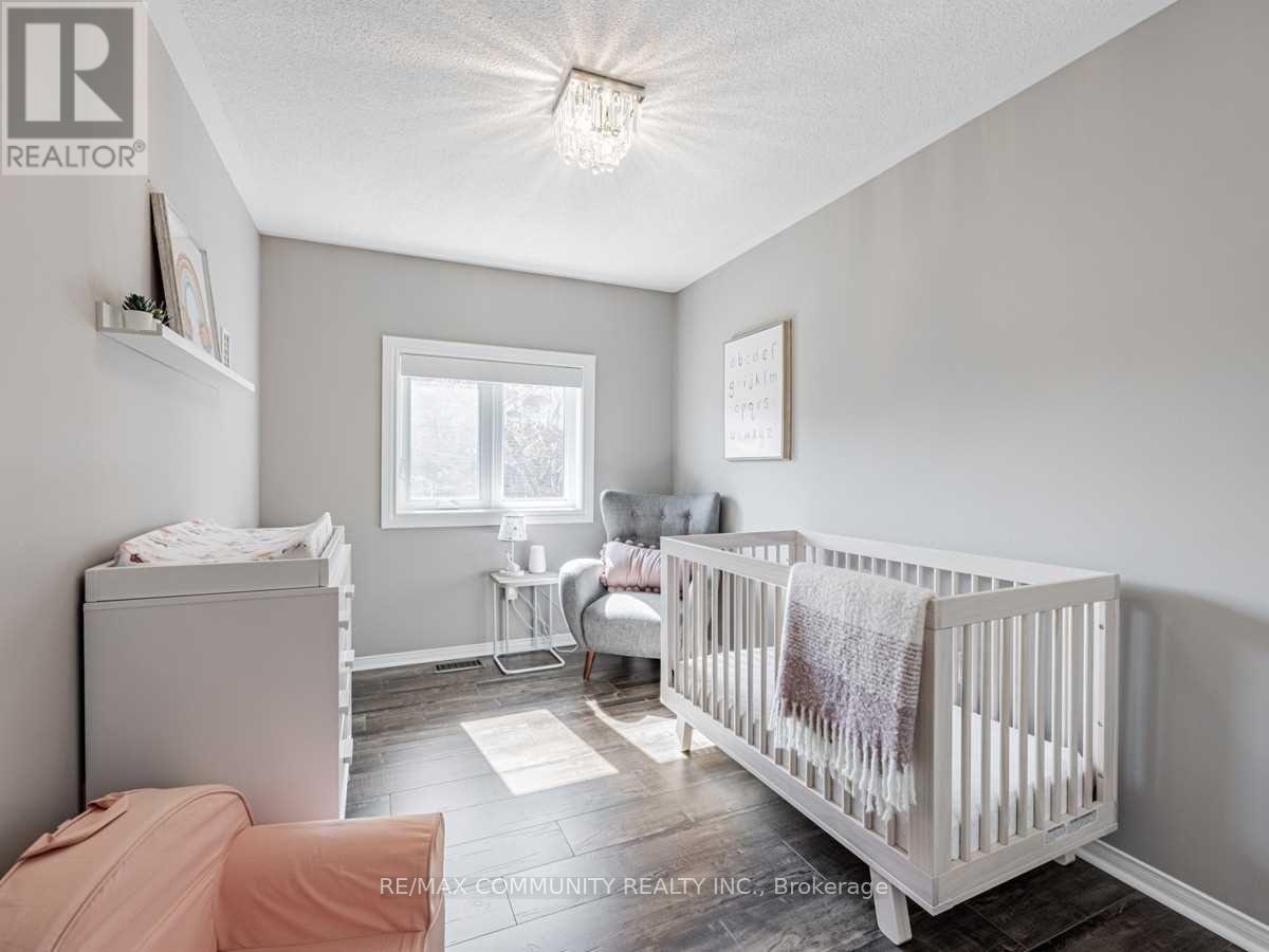 #49 1588 SOUTH PARADE COURT - 19