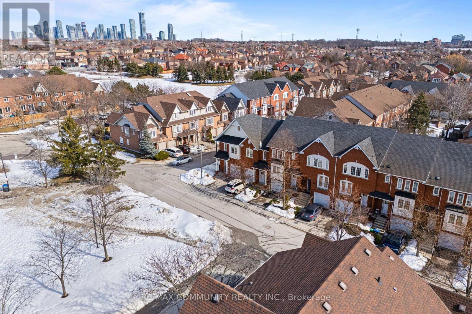 #49 1588 SOUTH PARADE COURT - 43