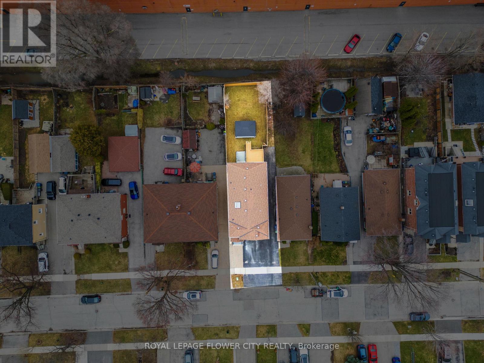 19 CONNORVALE AVENUE - 46