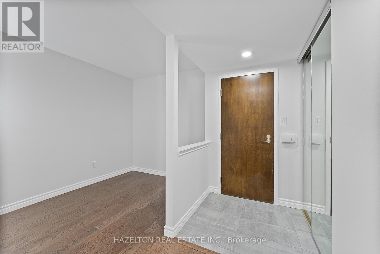 #211 225 DAVENPORT ROAD - 7