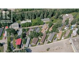700 Carmichael Lane, Hinton, AB T7V1Y6 Photo 7