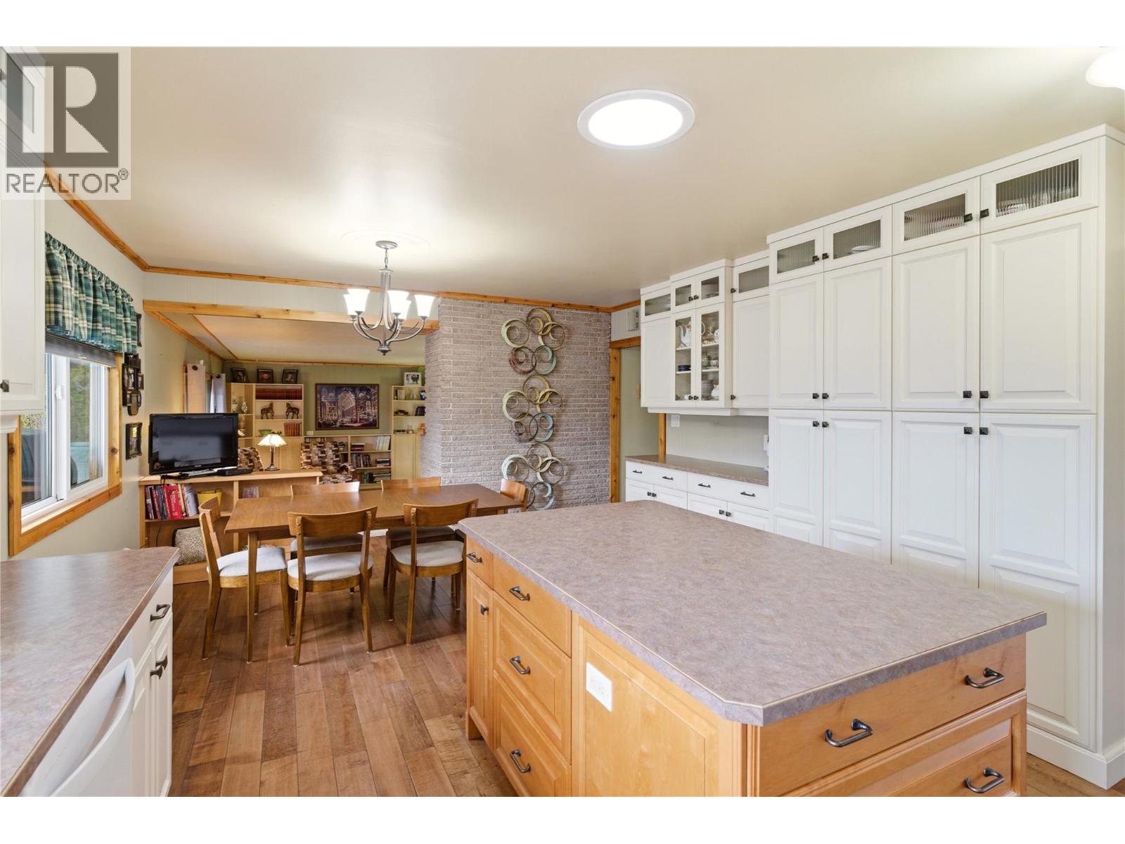  1641 Mountain Avenue, Kelowna