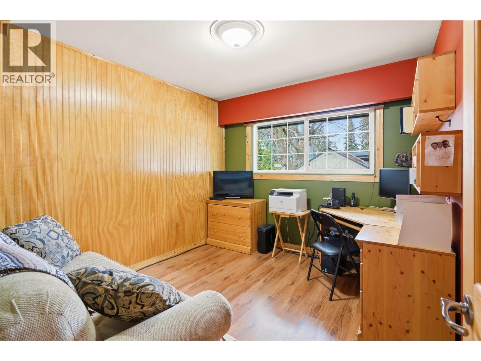  1641 Mountain Avenue, Kelowna