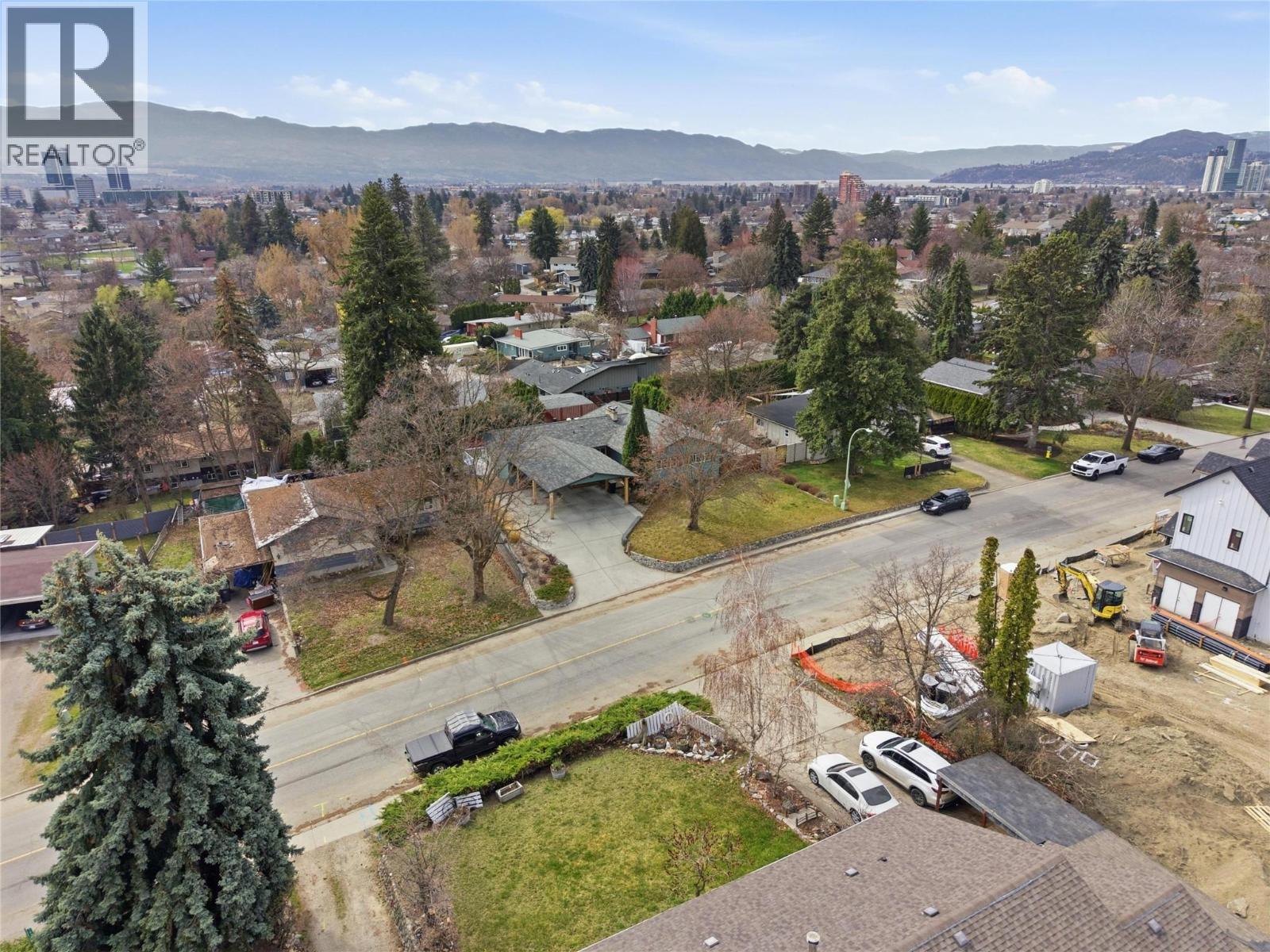  1641 Mountain Avenue, Kelowna