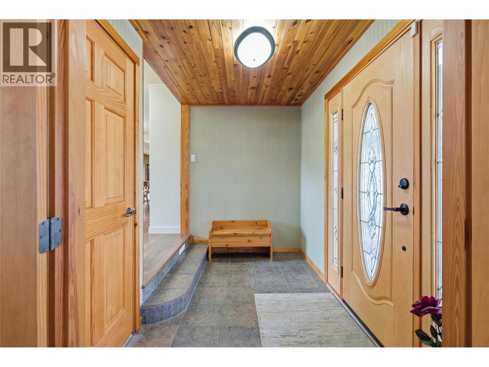  1641 Mountain Avenue, Kelowna