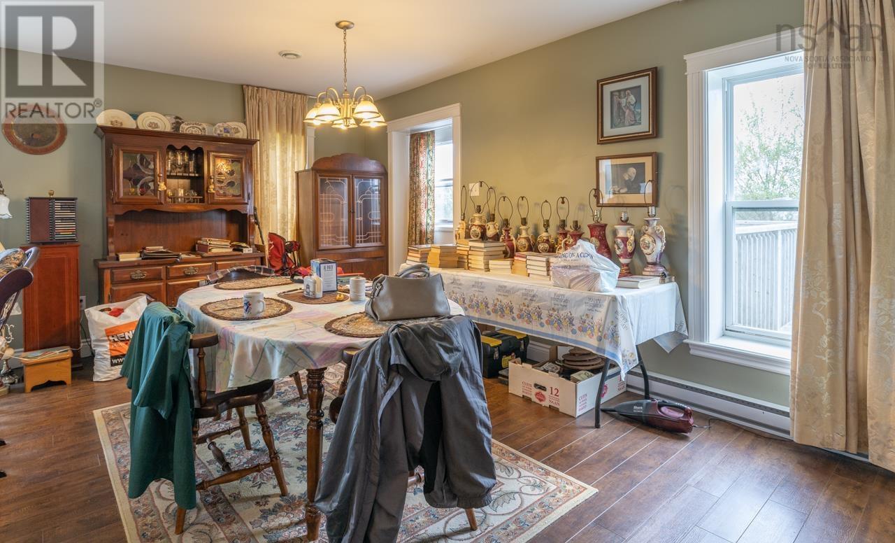 Property 20 of 24 of 42-44 Bellmont Avenue