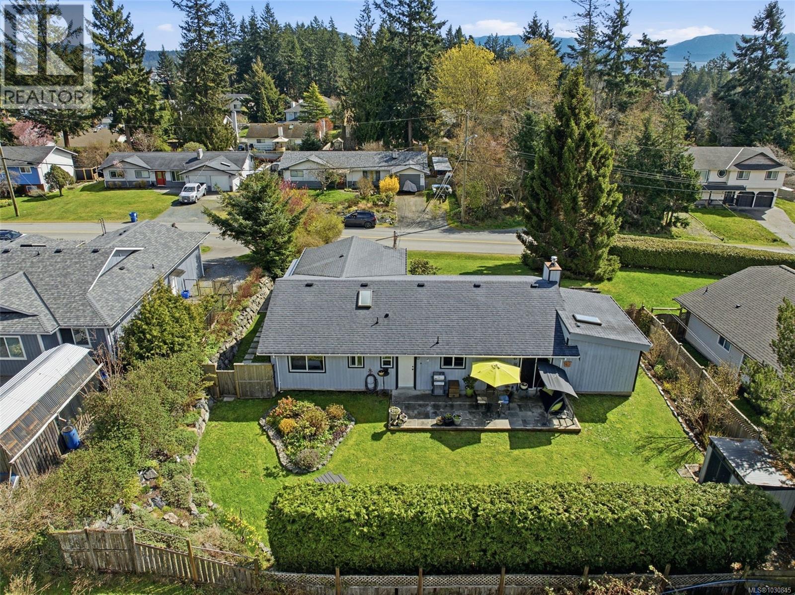  6728 Eakin Drive, Sooke