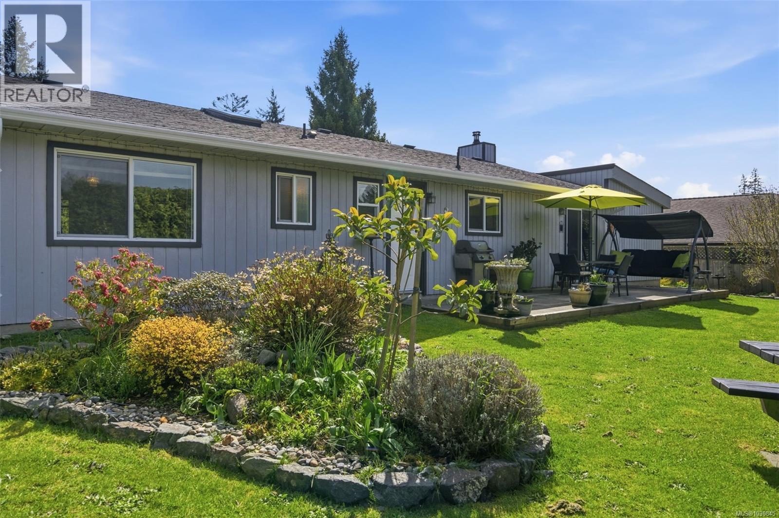  6728 Eakin Drive, Sooke