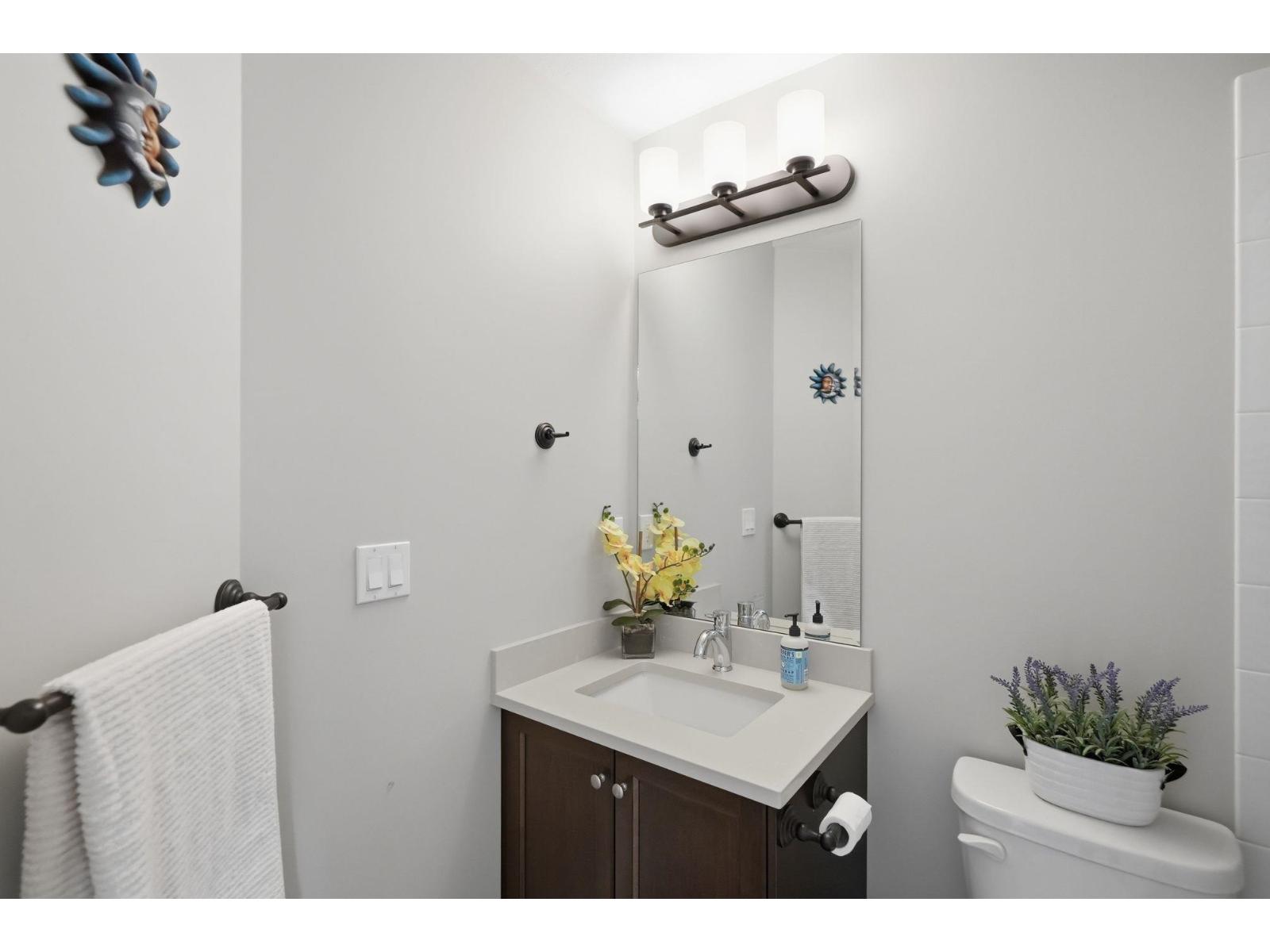 49 45462 TAMIHI WAY, Garrison Crossing, Chilliwack