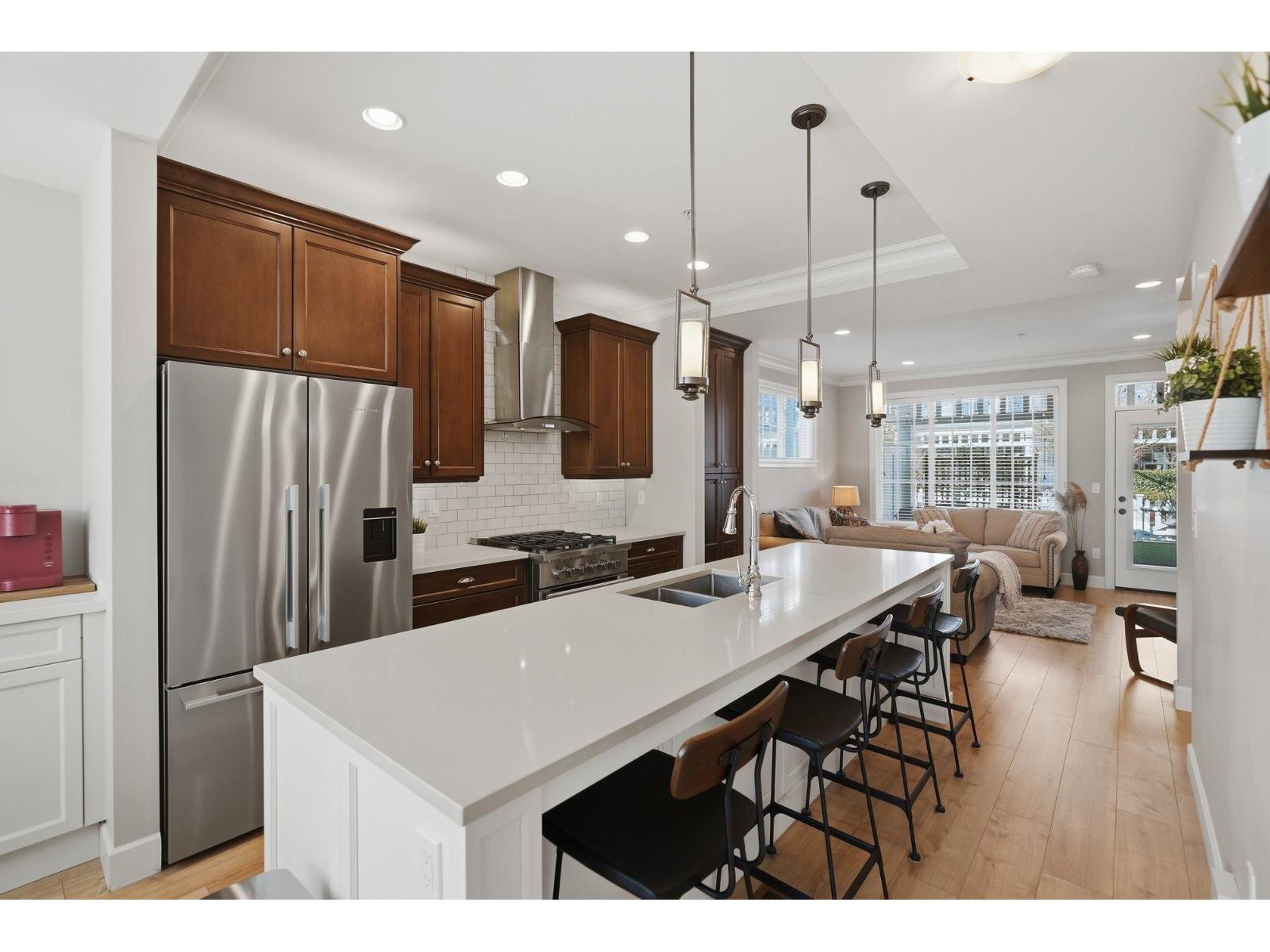 49 45462 TAMIHI WAY, Garrison Crossing, Chilliwack