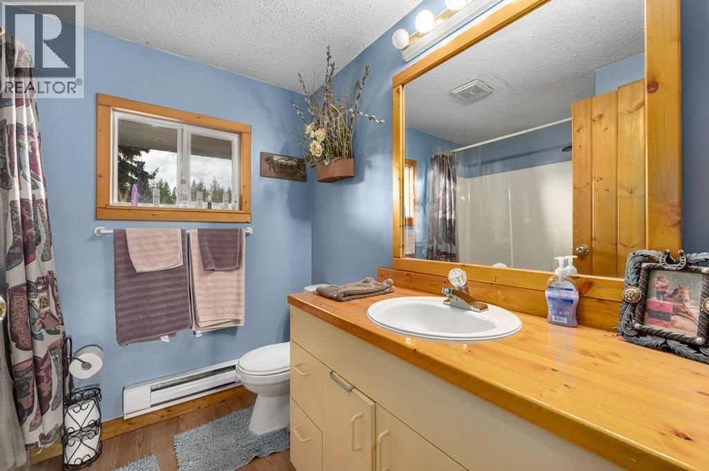 6851 FAWN CREEK ROAD, Lone Butte