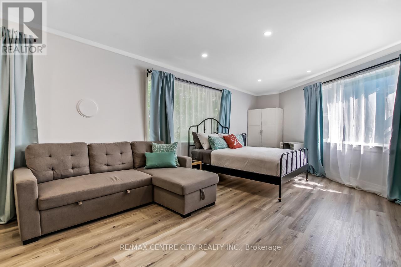 483 GEORGE STREET - 11