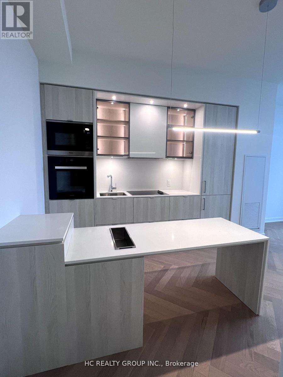 2901 - 11 YORKVILLE AVENUE