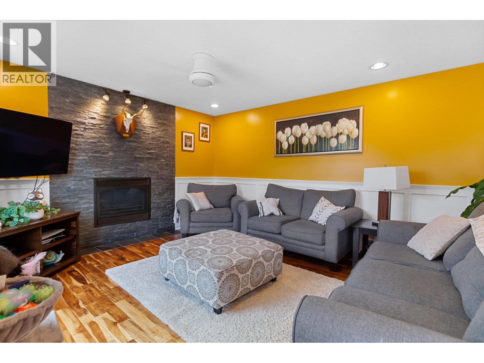 6724 WESTMOUNT DRIVE - 8