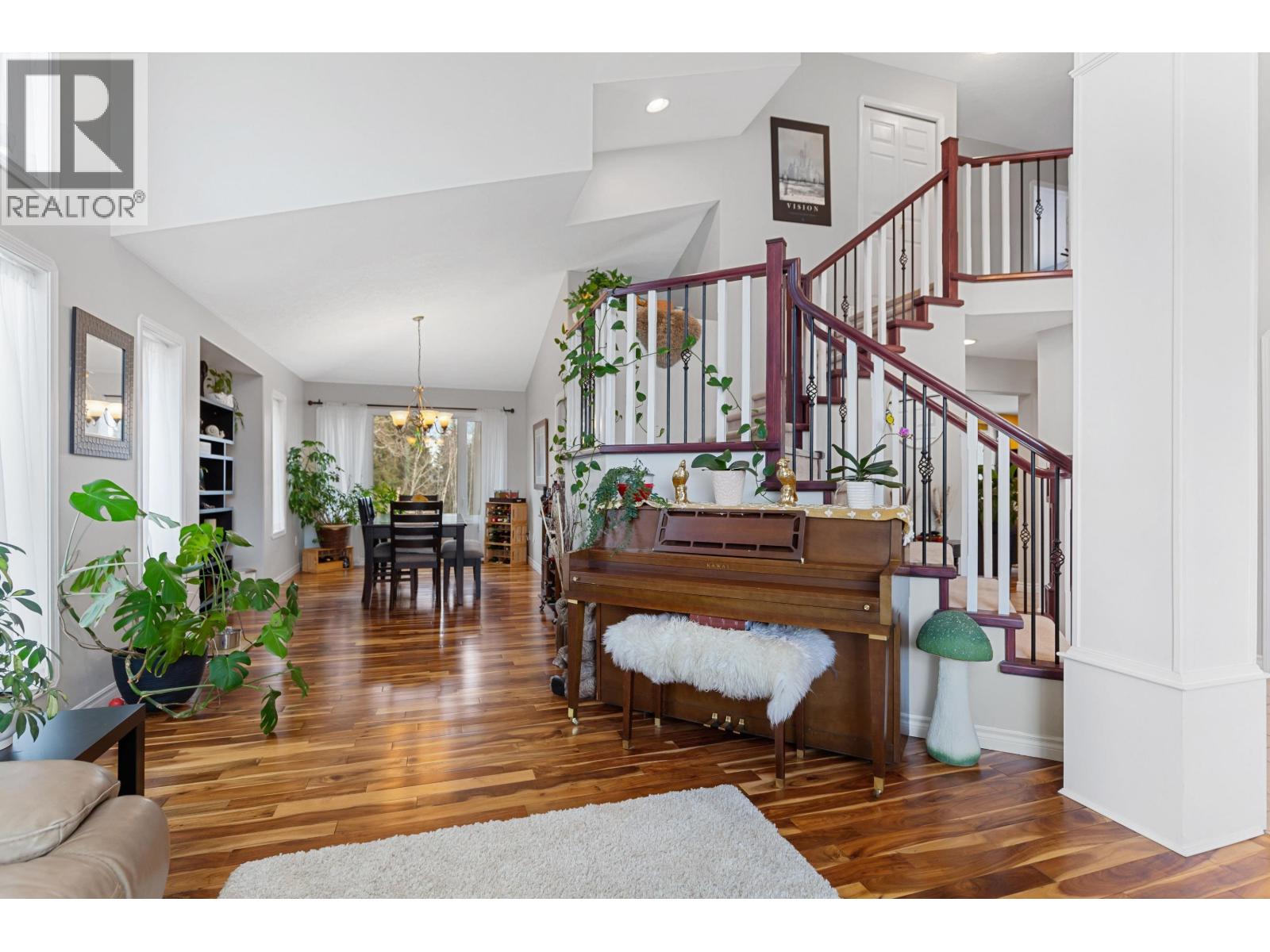 6724 WESTMOUNT DRIVE - Image 3