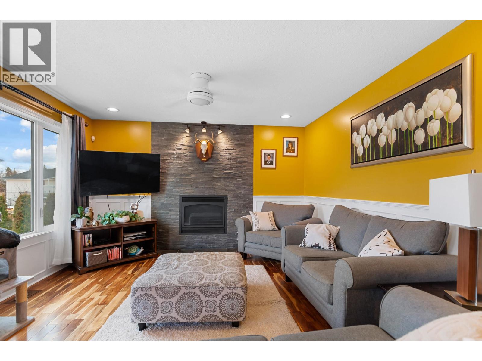 6724 WESTMOUNT DRIVE - 7