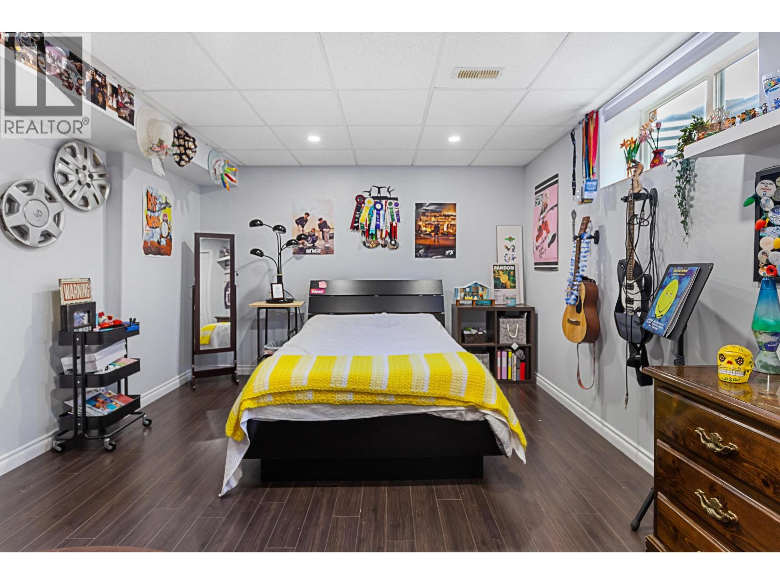 6724 WESTMOUNT DRIVE - 27