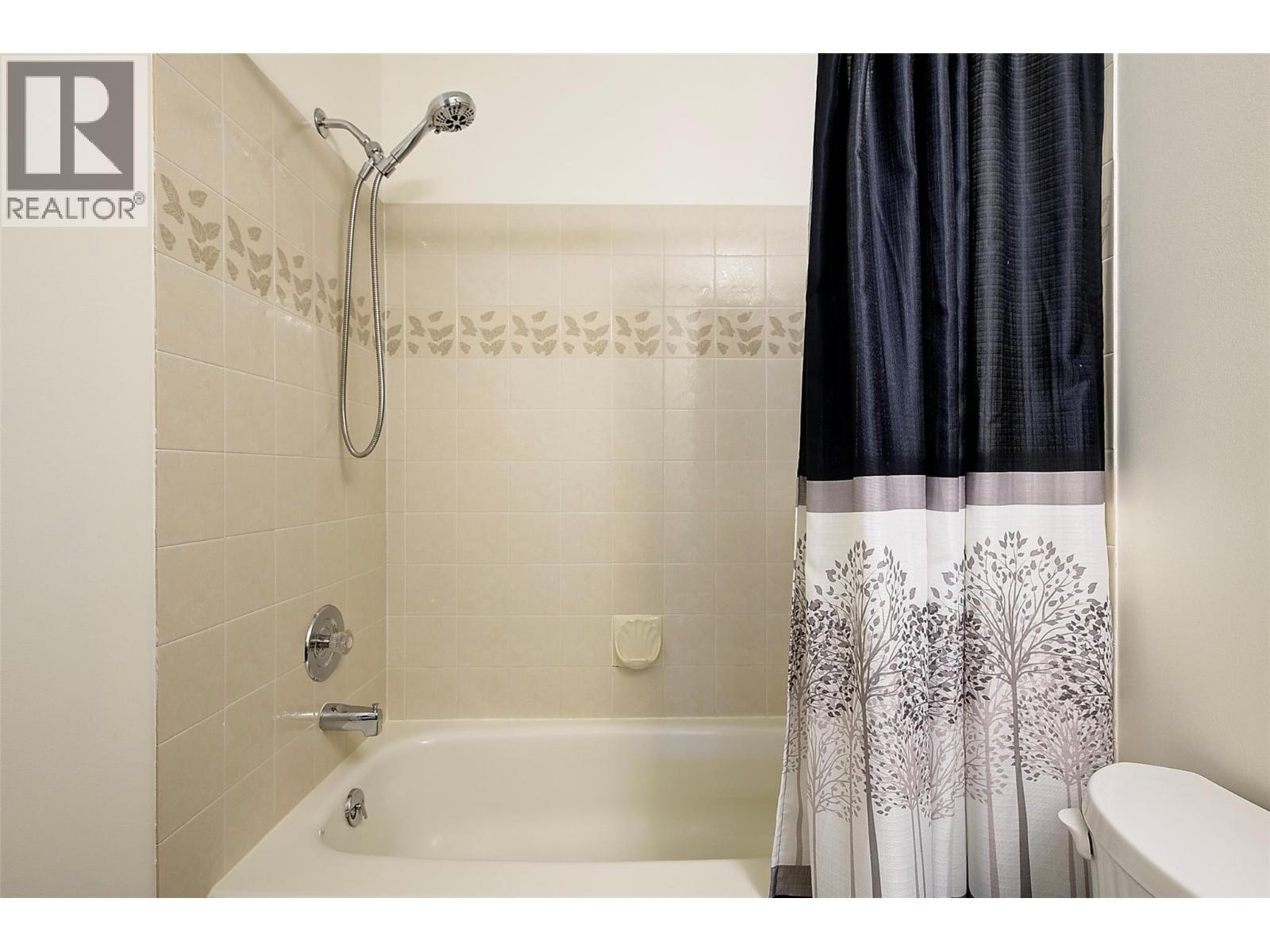 105 1855 Leckie Road, Kelowna