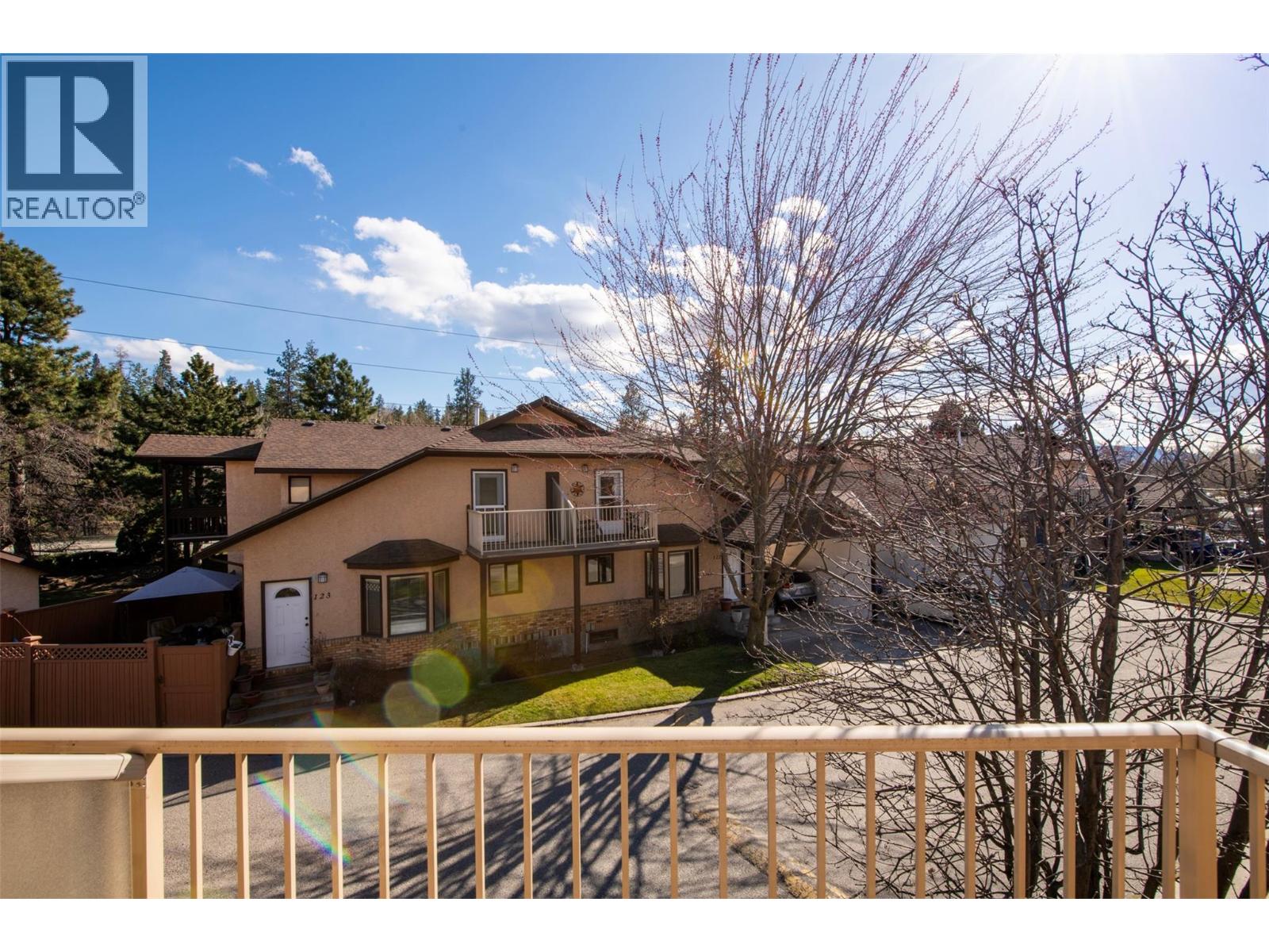105 1855 Leckie Road, Kelowna