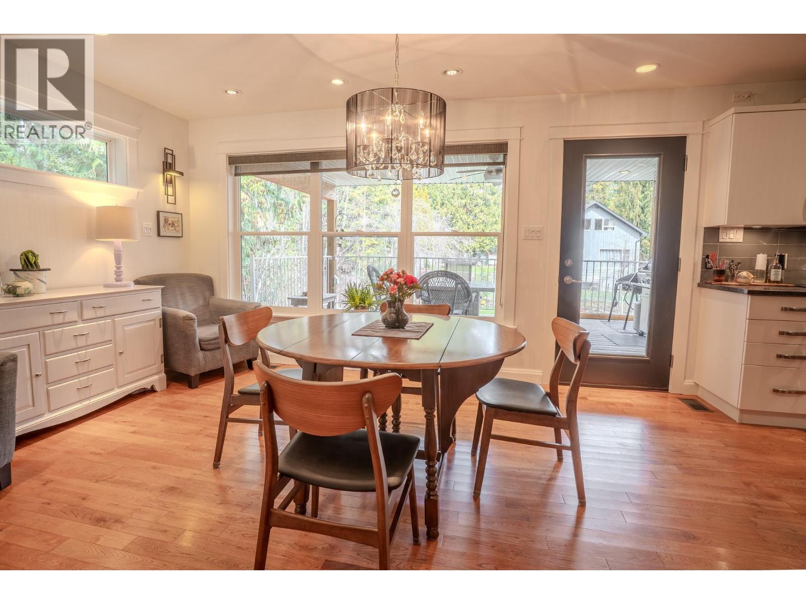 2399 HILLEN Crescent, Magna Bay