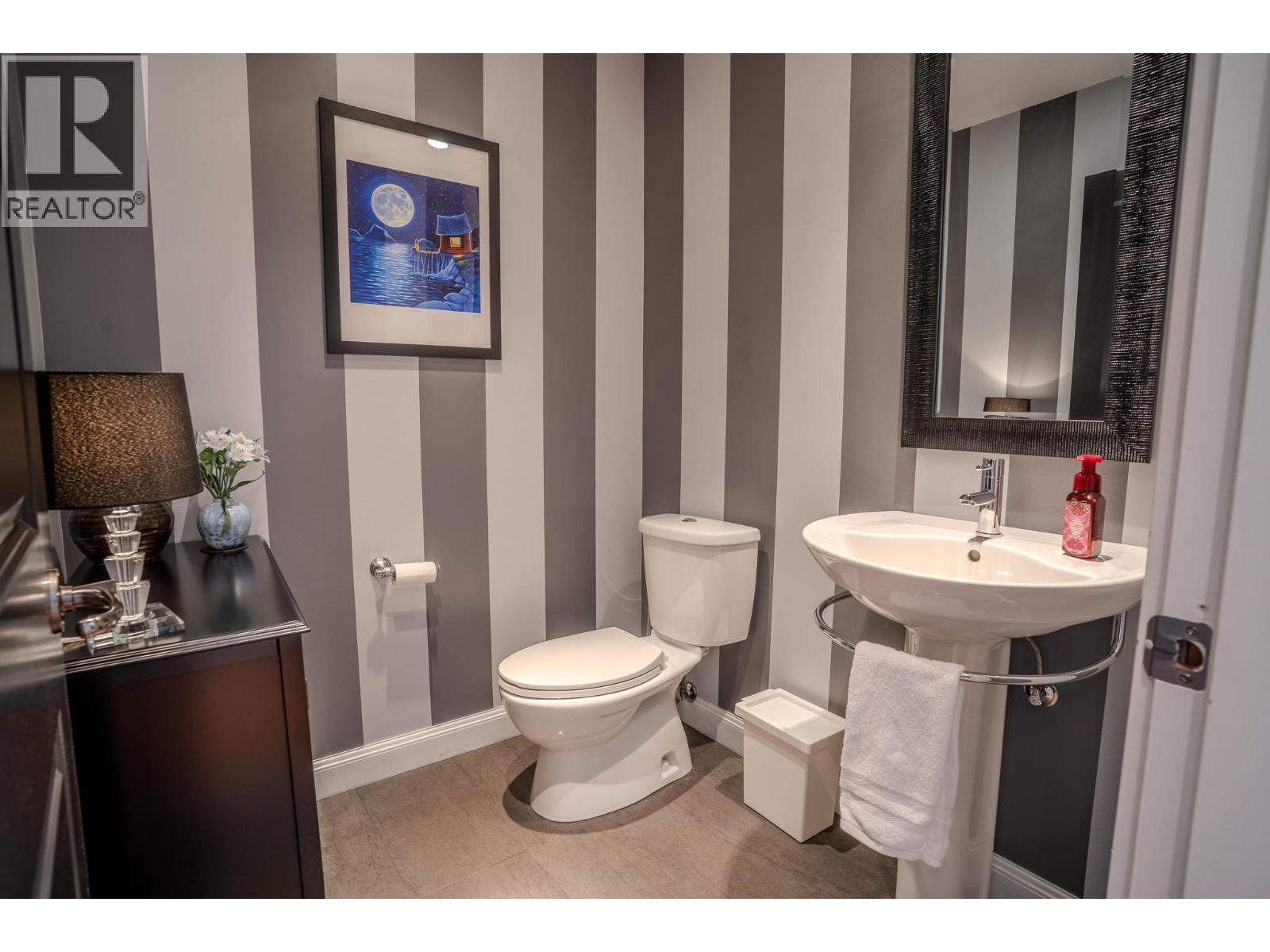 2399 HILLEN Crescent, Magna Bay