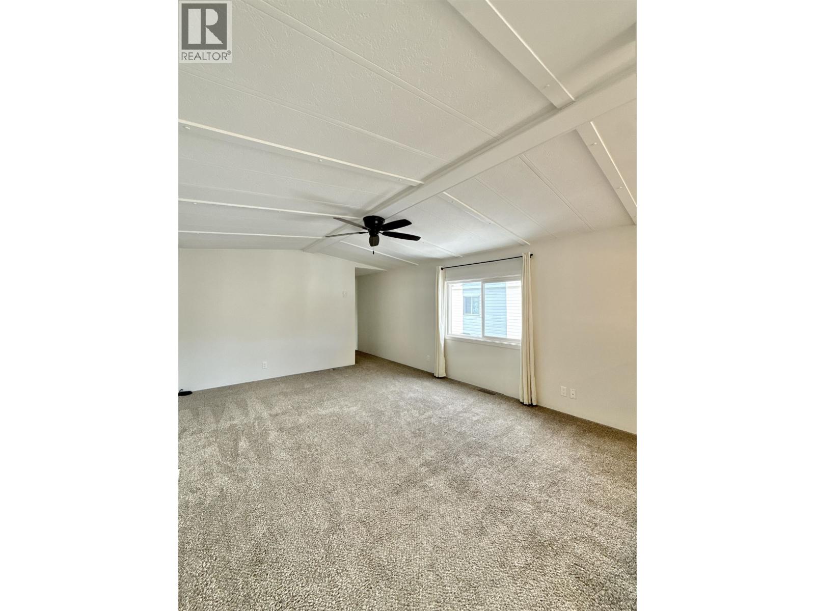 #69 3001 N MACKENZIE AVENUE - 20