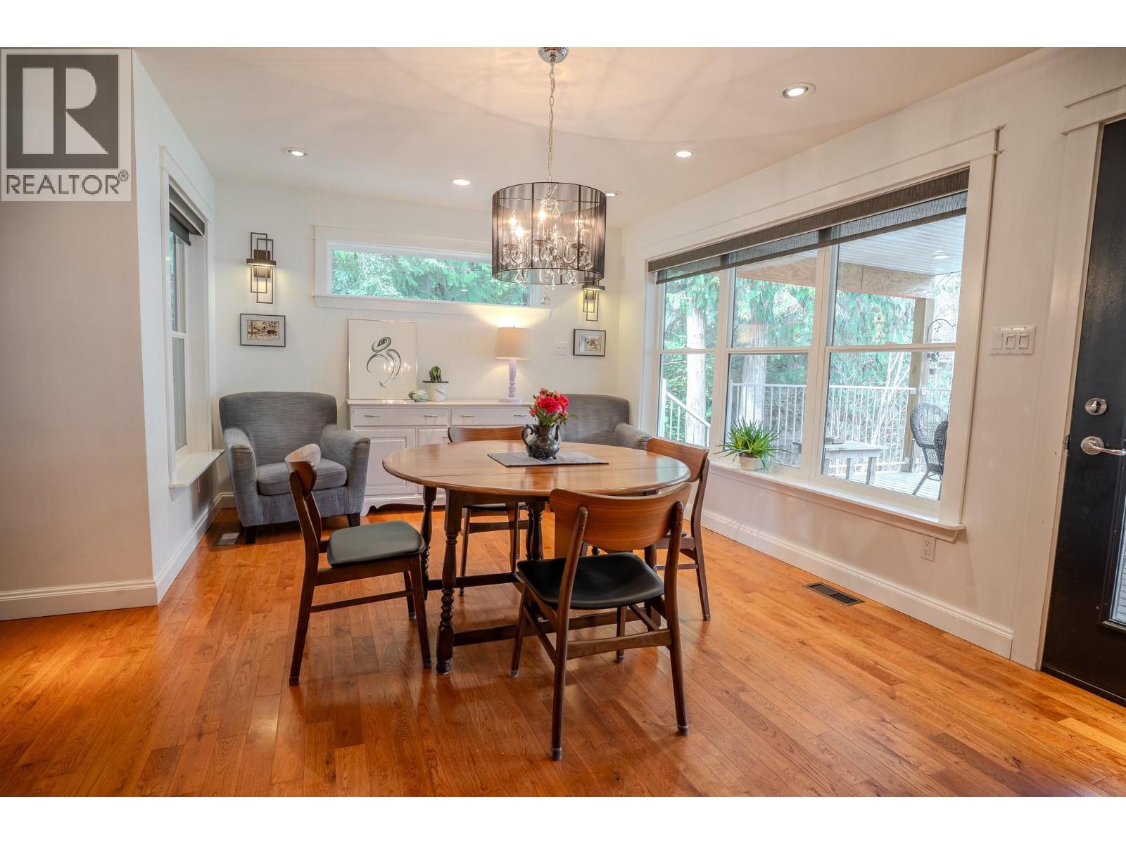 2399 HILLEN Crescent, Magna Bay