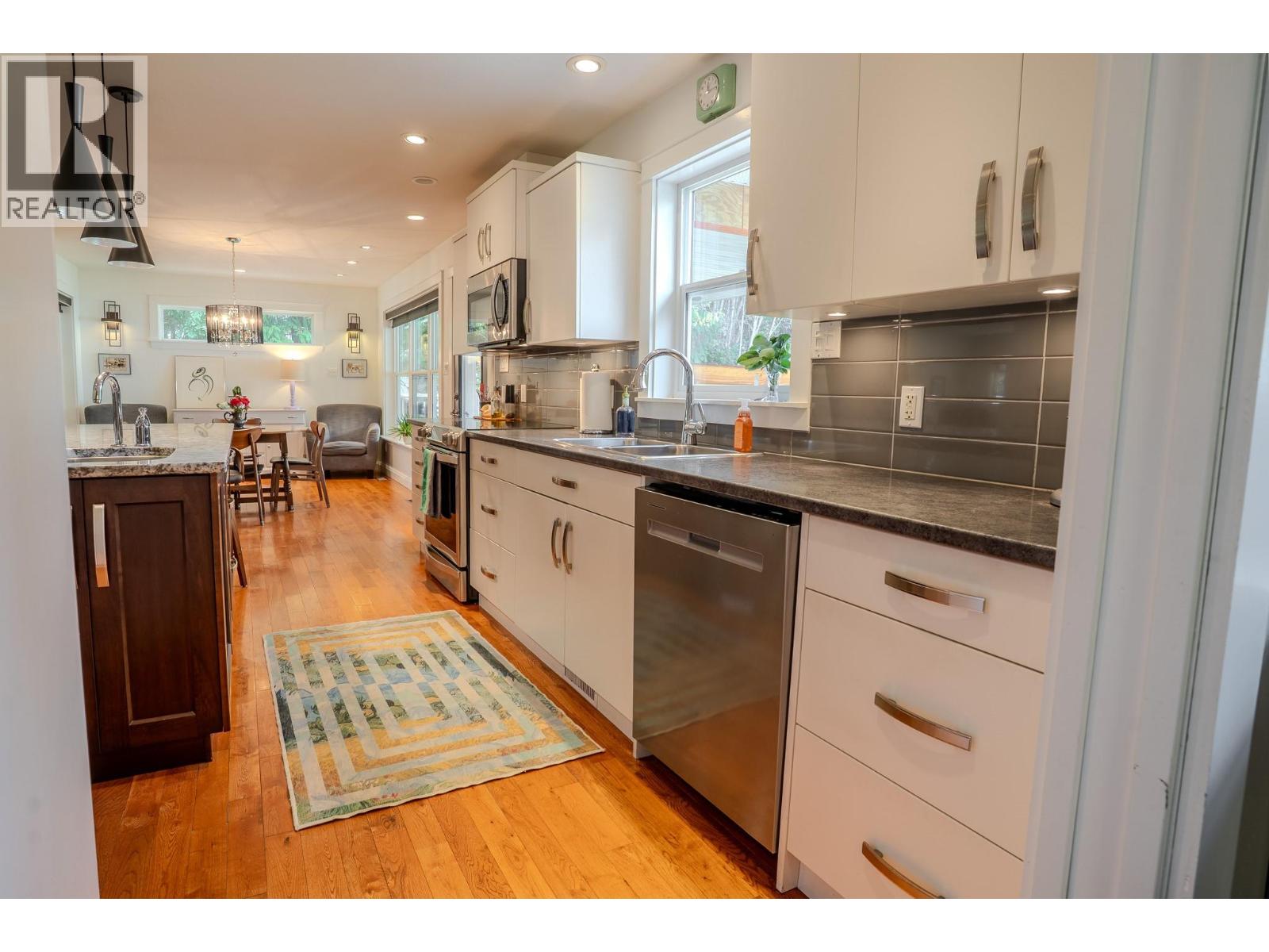 2399 HILLEN Crescent, Magna Bay