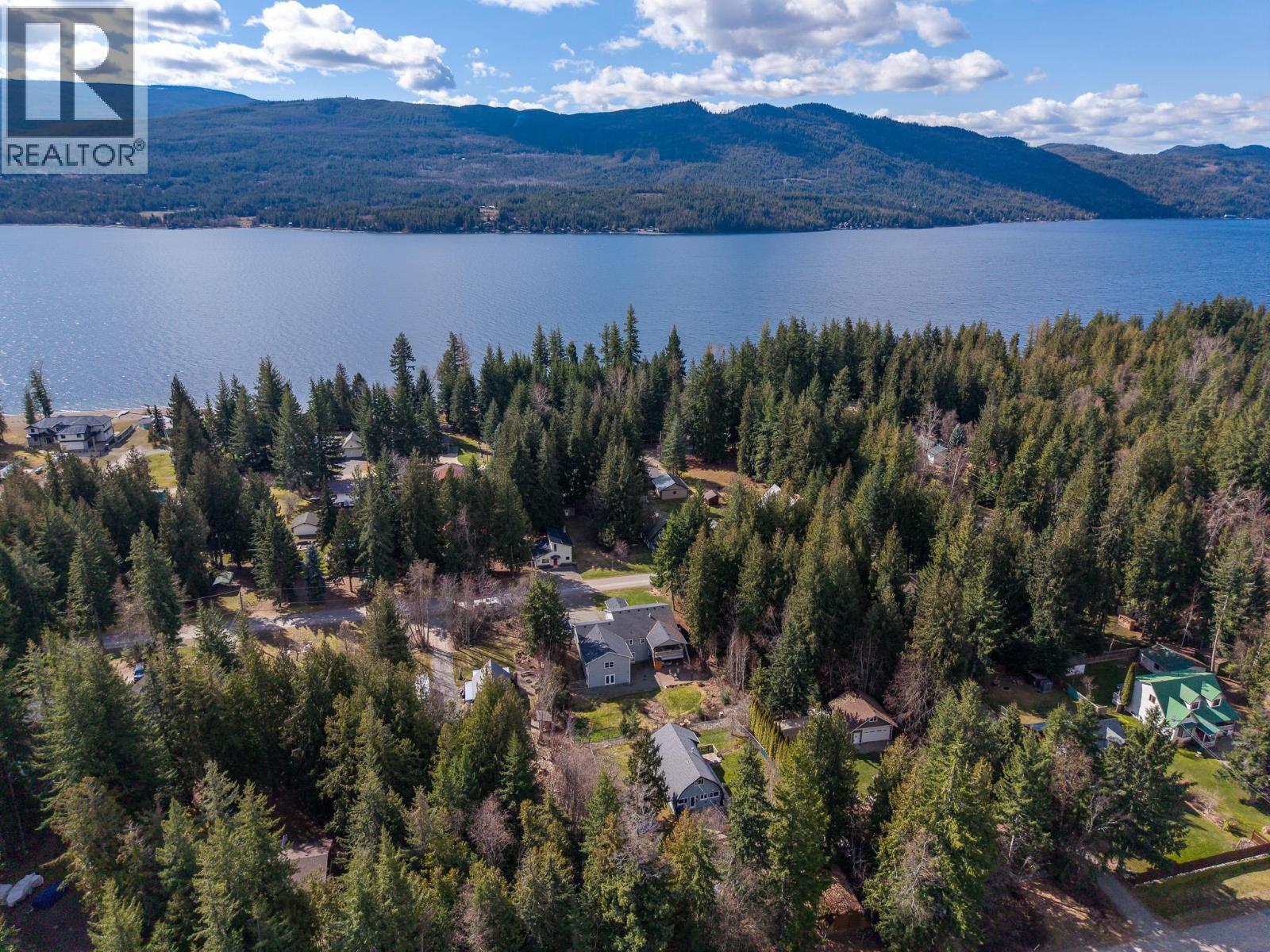 2399 HILLEN Crescent, Magna Bay