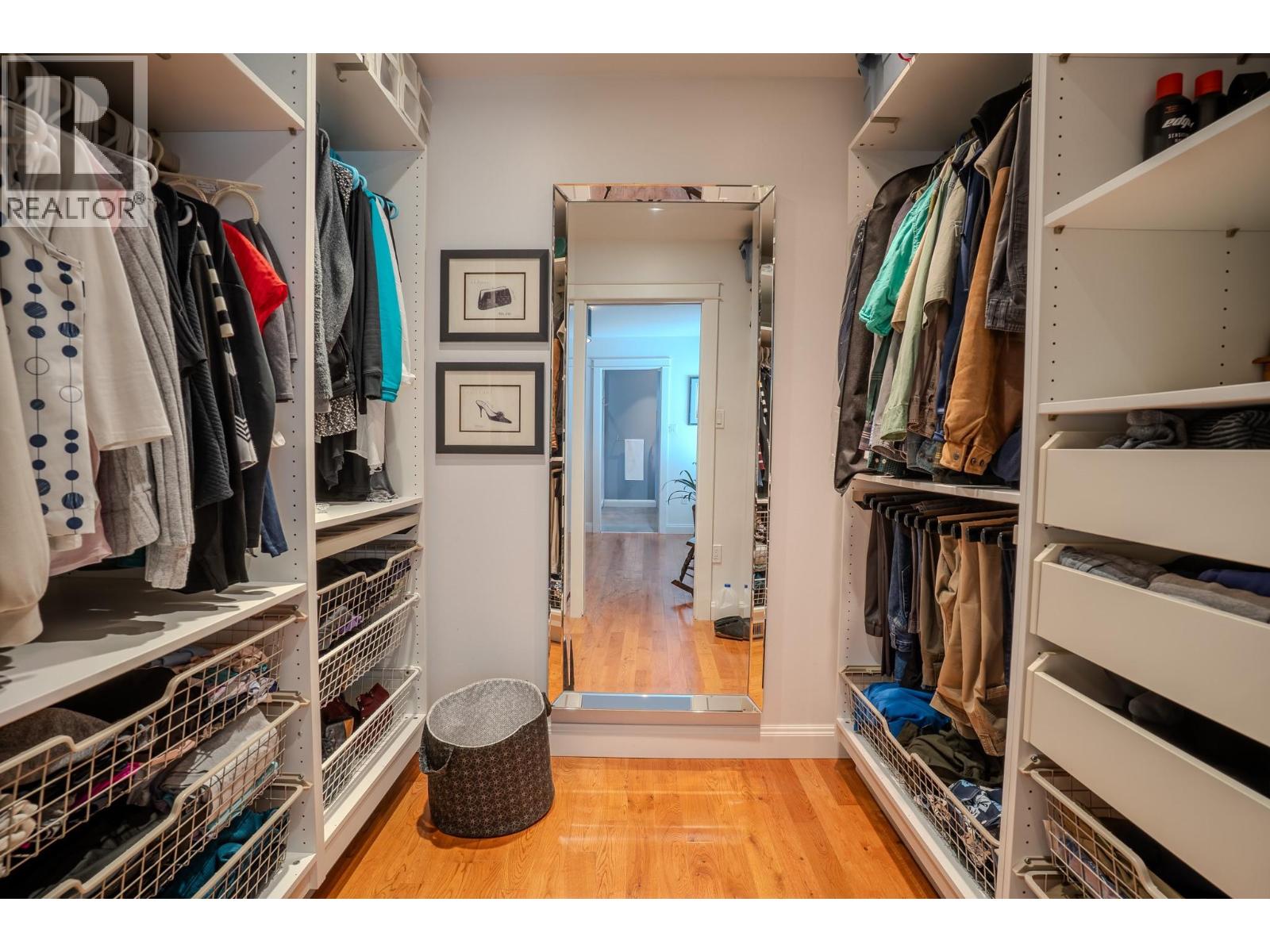 2399 HILLEN Crescent, Magna Bay