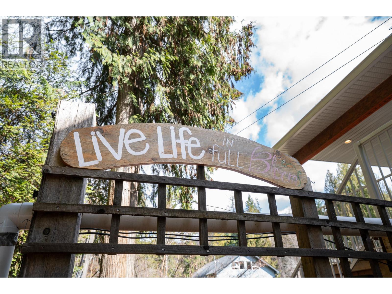 2399 HILLEN Crescent, Magna Bay