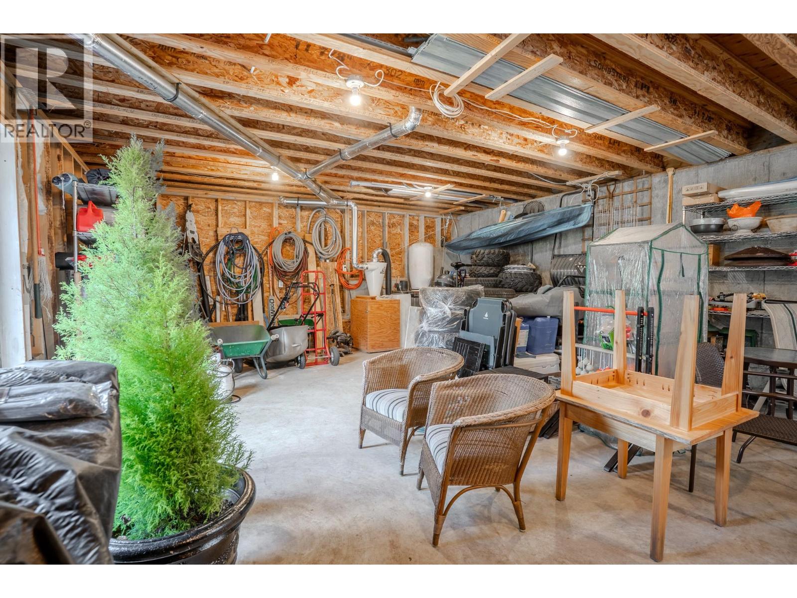 2399 HILLEN Crescent, Magna Bay