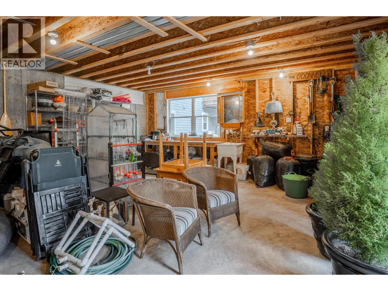 2399 HILLEN Crescent, Magna Bay