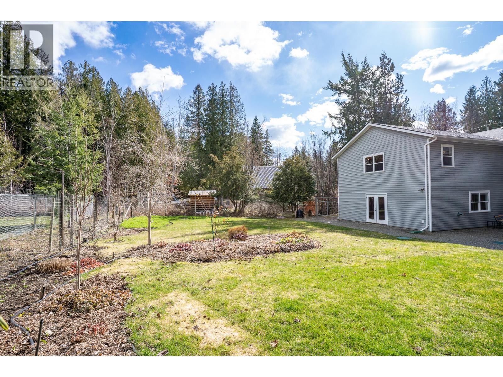 2399 HILLEN Crescent, Magna Bay