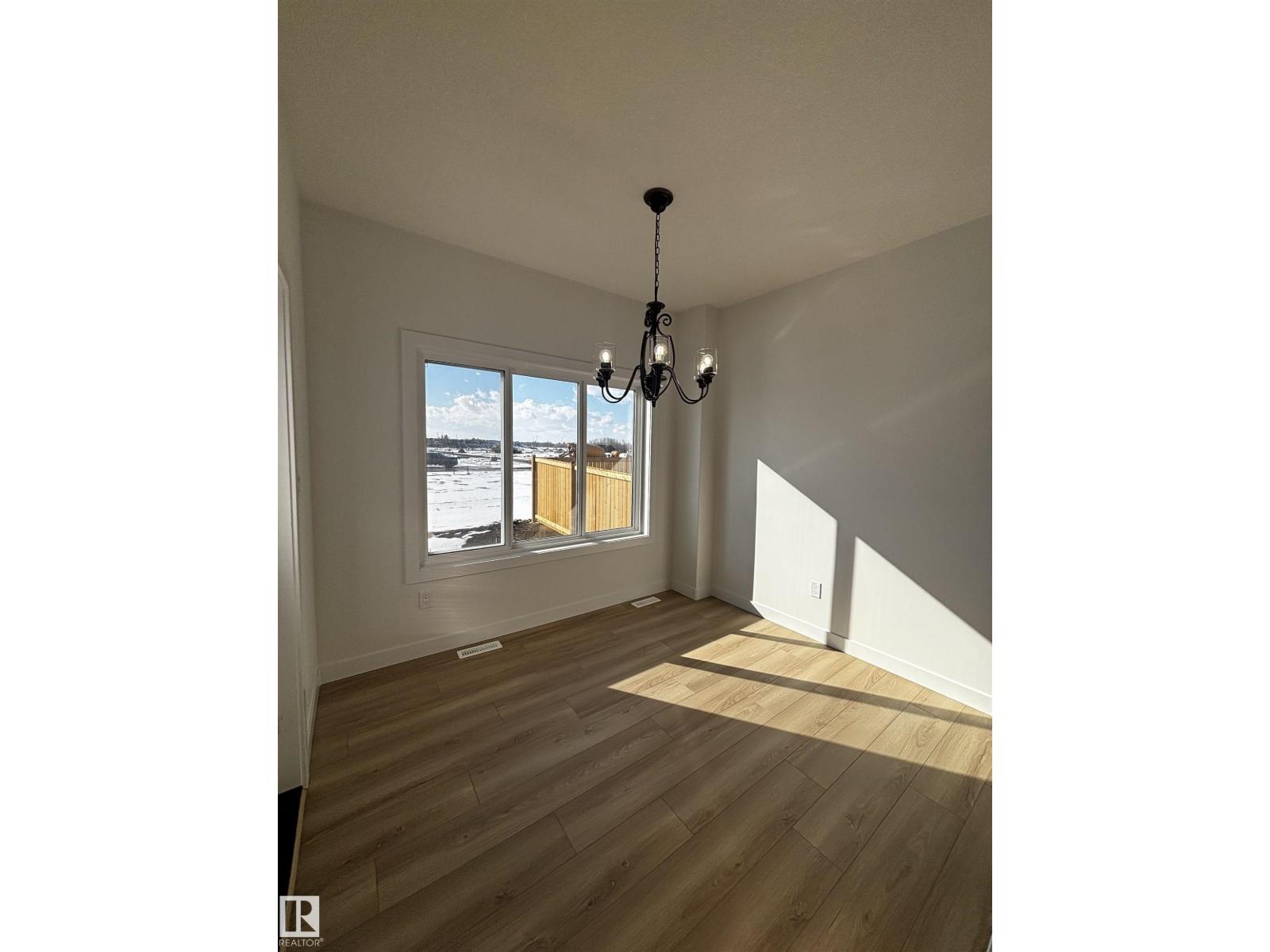 2012 210 ST NW, Edmonton