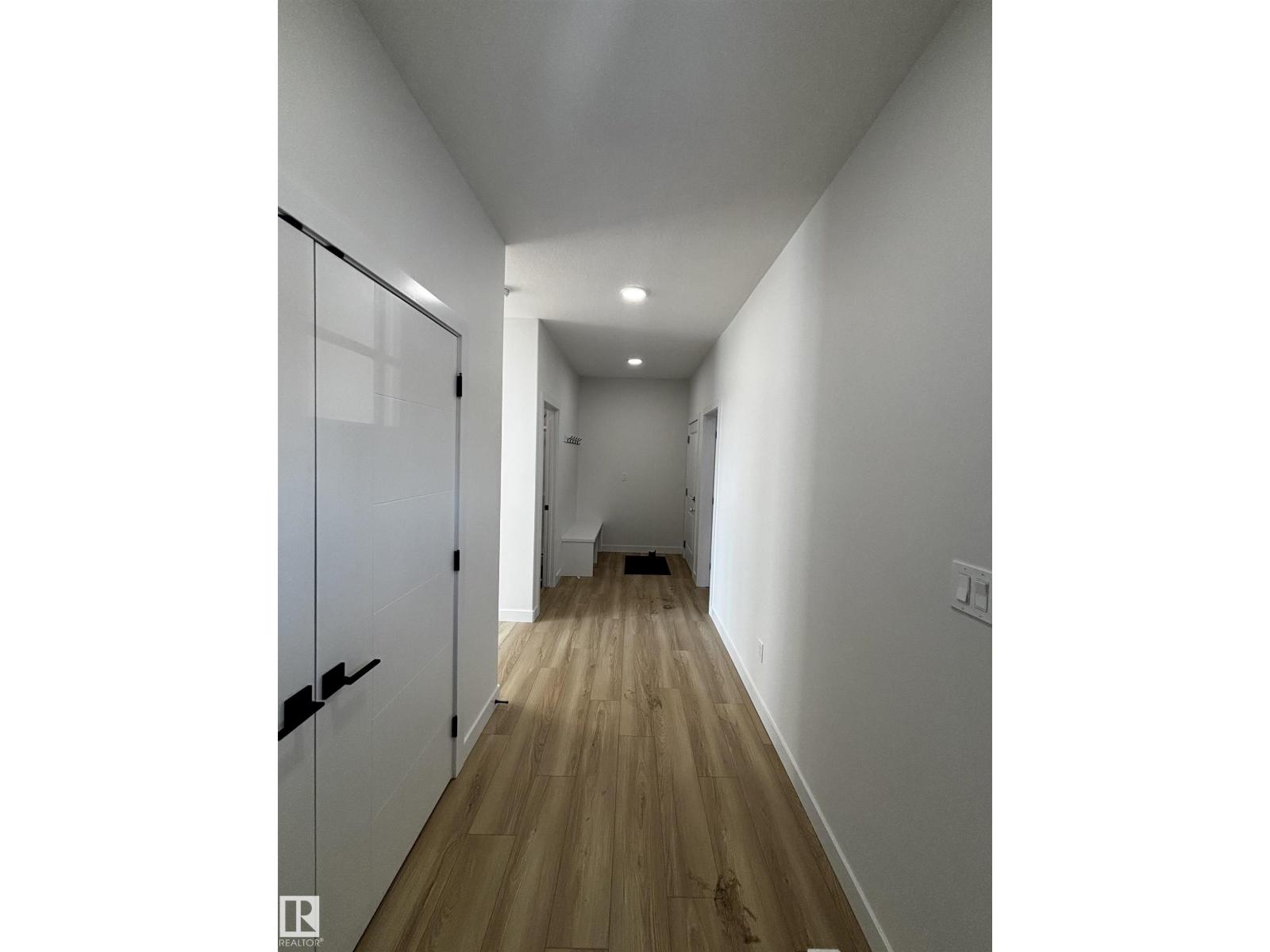 2012 210 ST NW, Edmonton